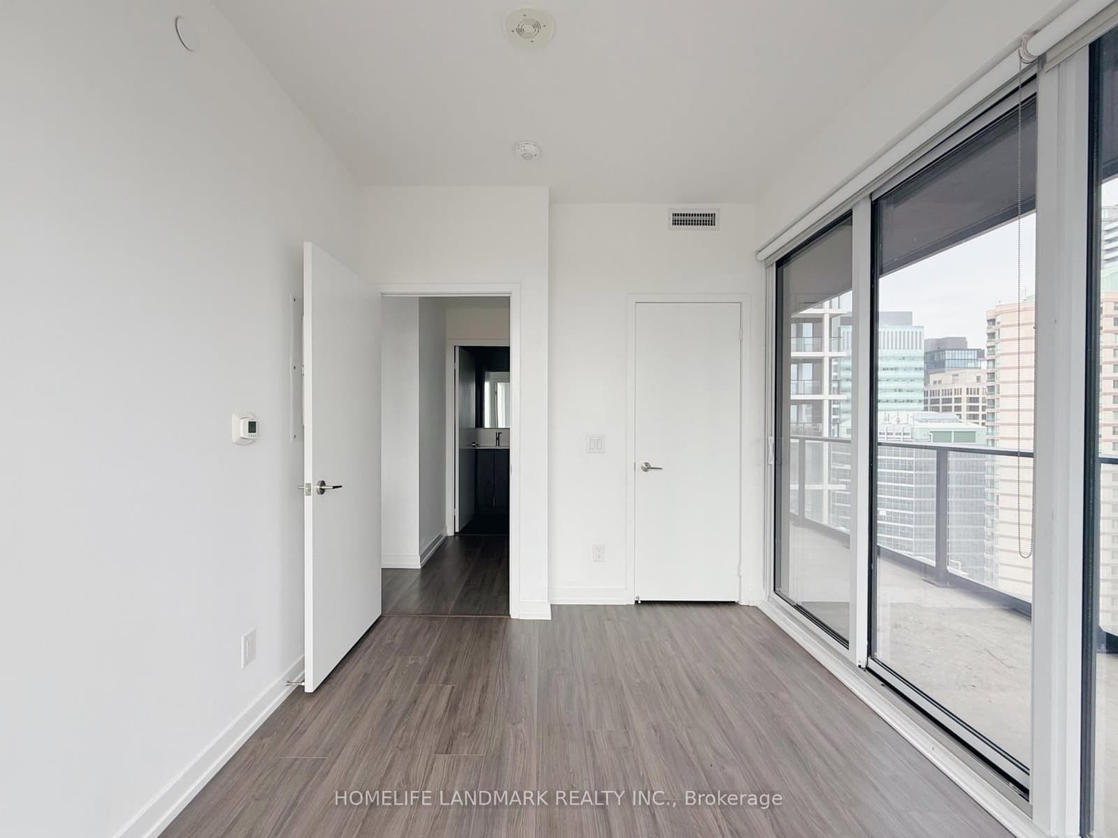 20 Edward Street, Unit 2202 thumbnail 5