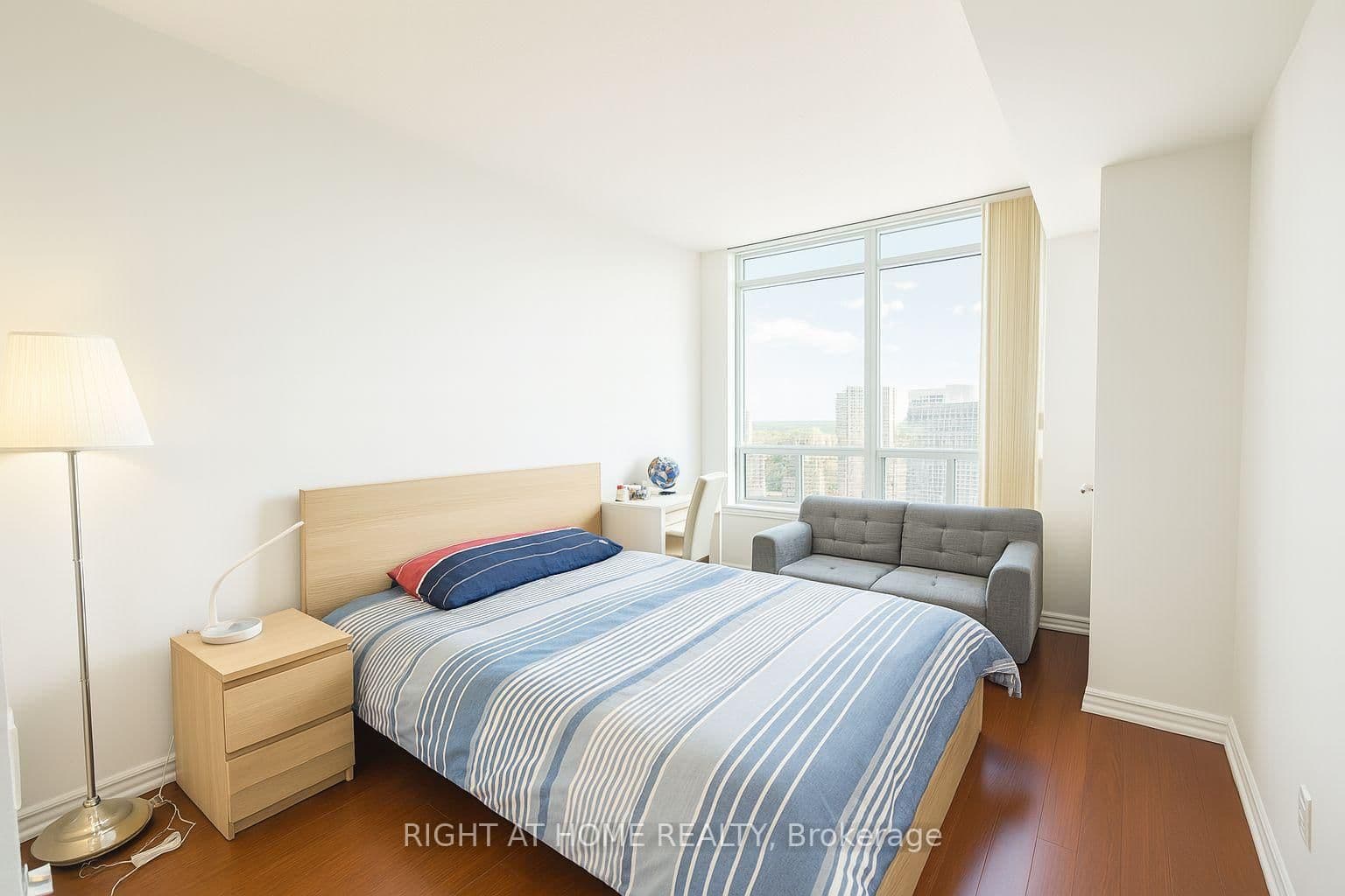 33 Empress Avenue, Unit PH506 thumbnail 7