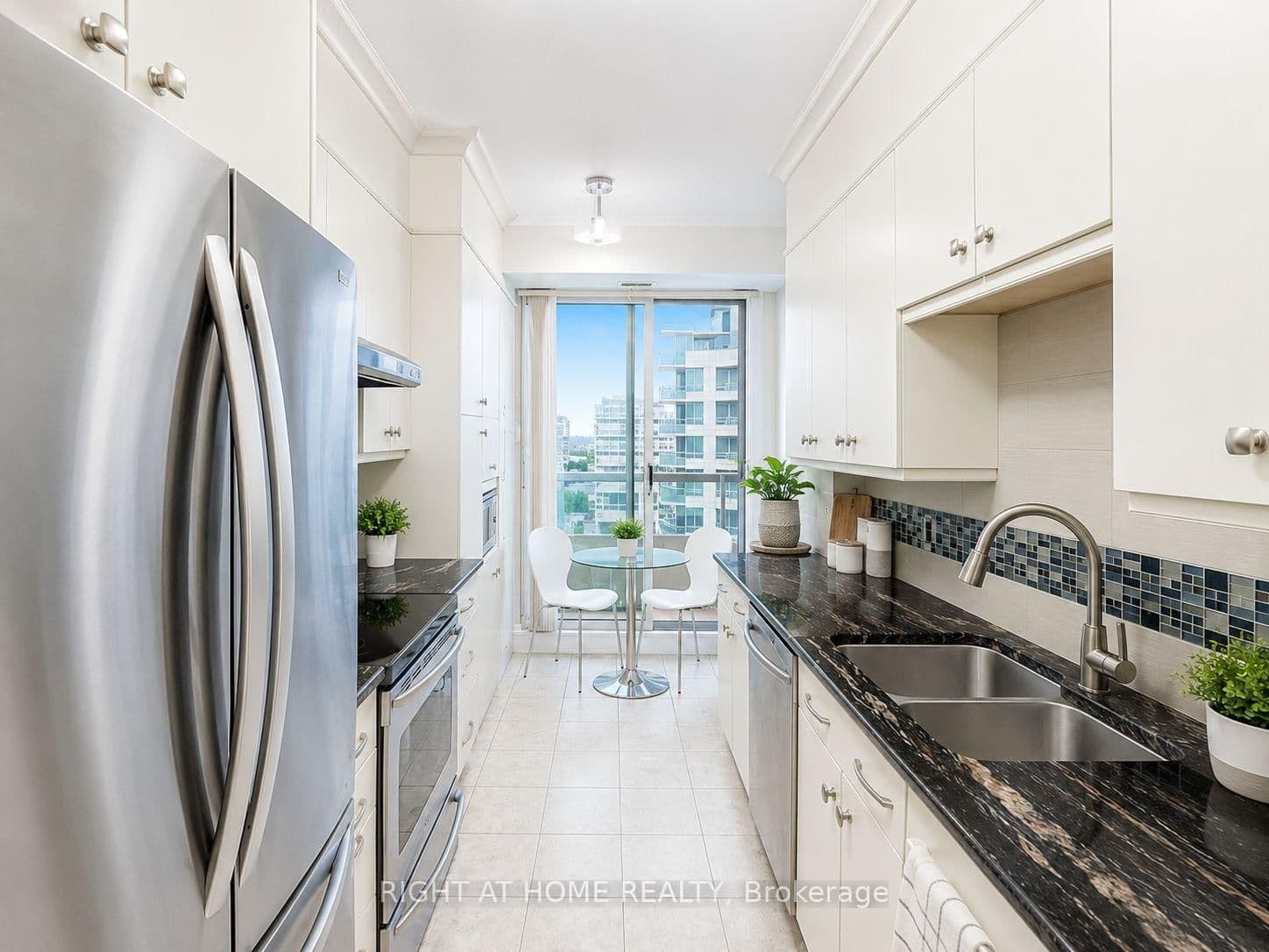 33 Empress Avenue, Unit PH506 thumbnail 8