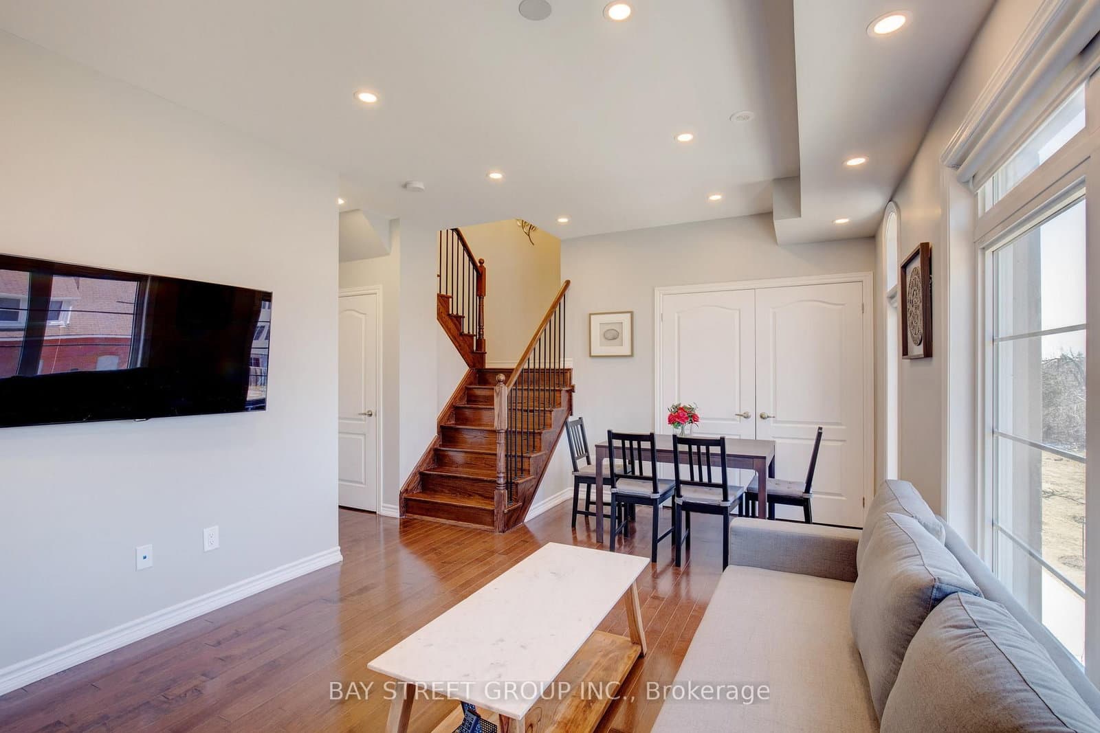 37 Drewry Avenue, Unit 3 thumbnail 16