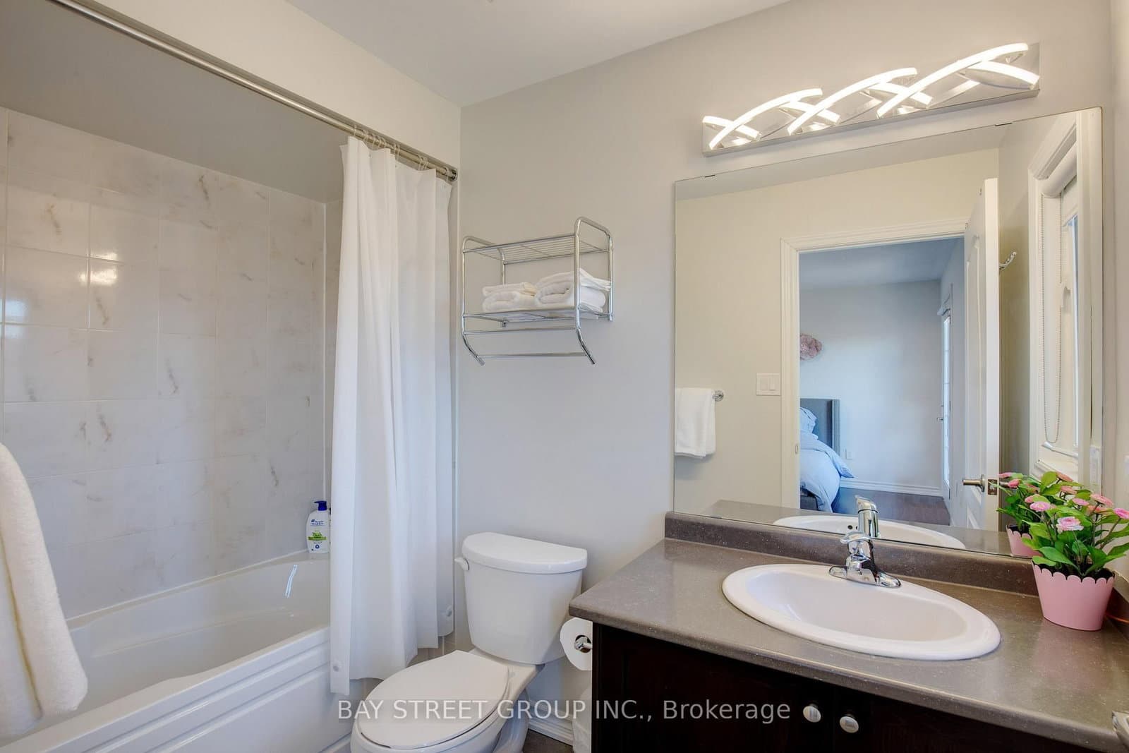 37 Drewry Avenue, Unit 3 thumbnail 33
