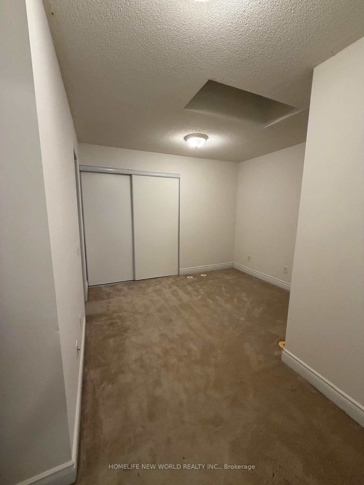 426 Kenneth Avenue, Unit 3 thumbnail 5