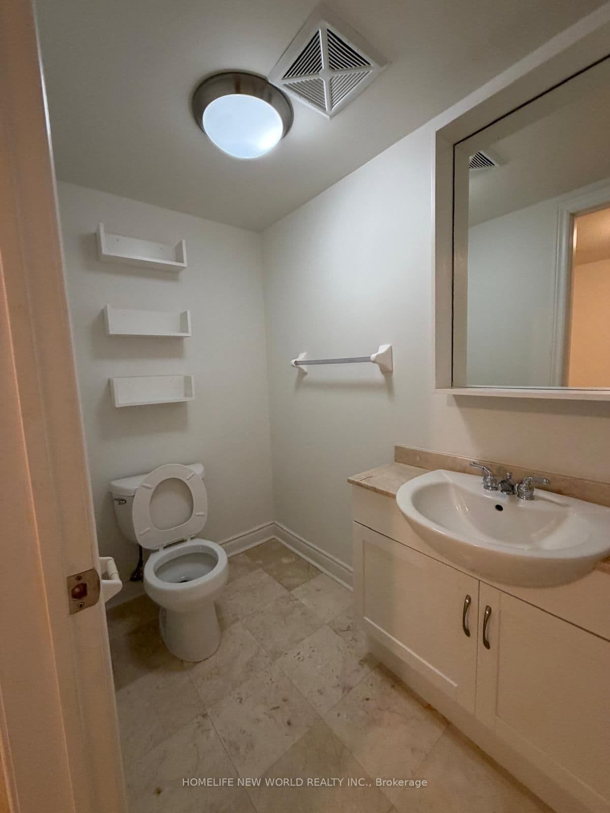 426 Kenneth Avenue, Unit 3 thumbnail 6