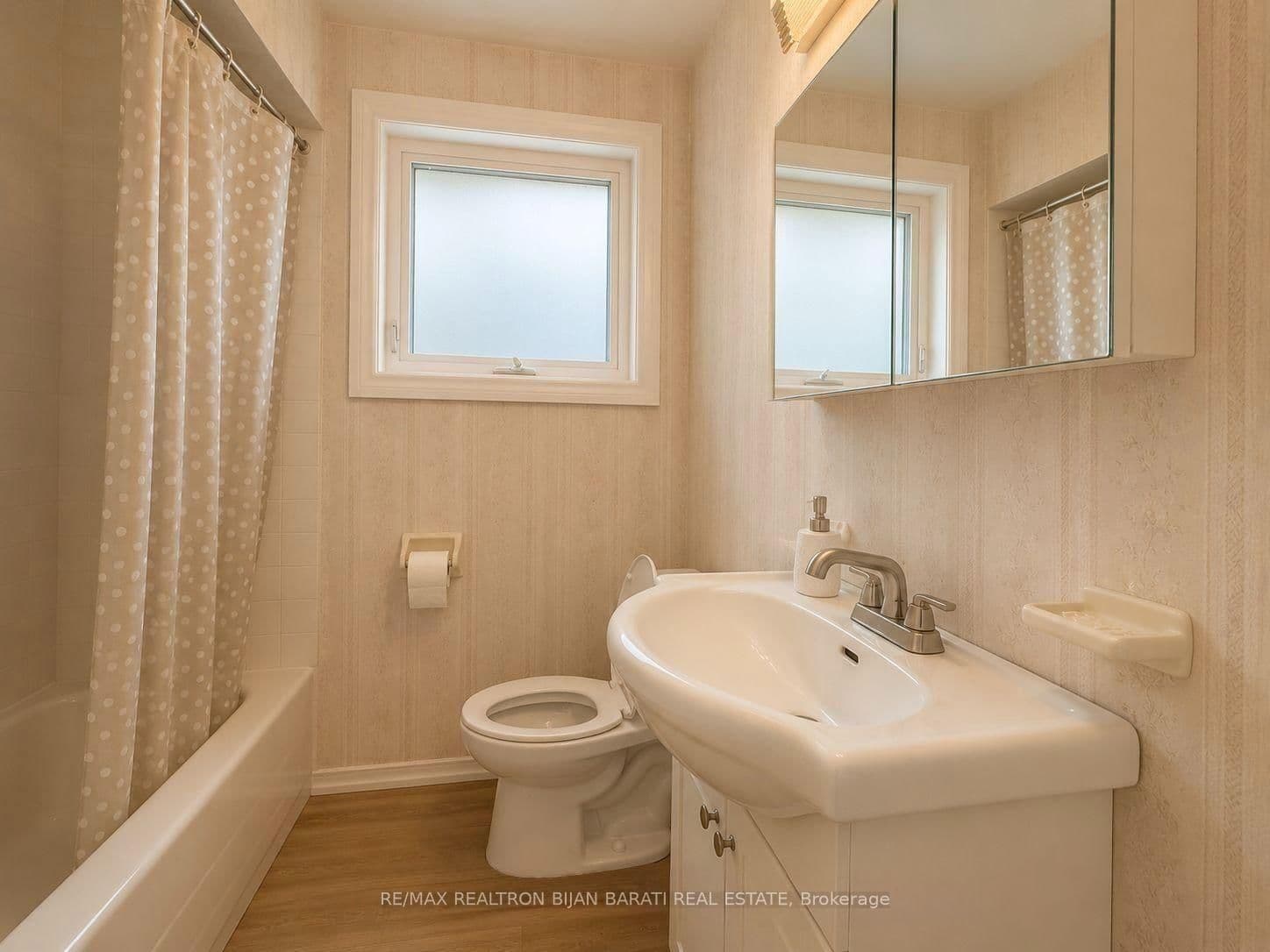 33 Sumner Heights Drive thumbnail 14