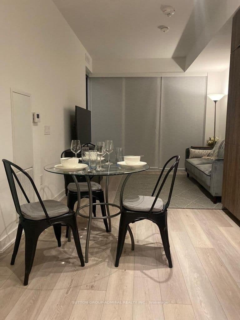 15 Queens Quay E, Unit 208 thumbnail 10