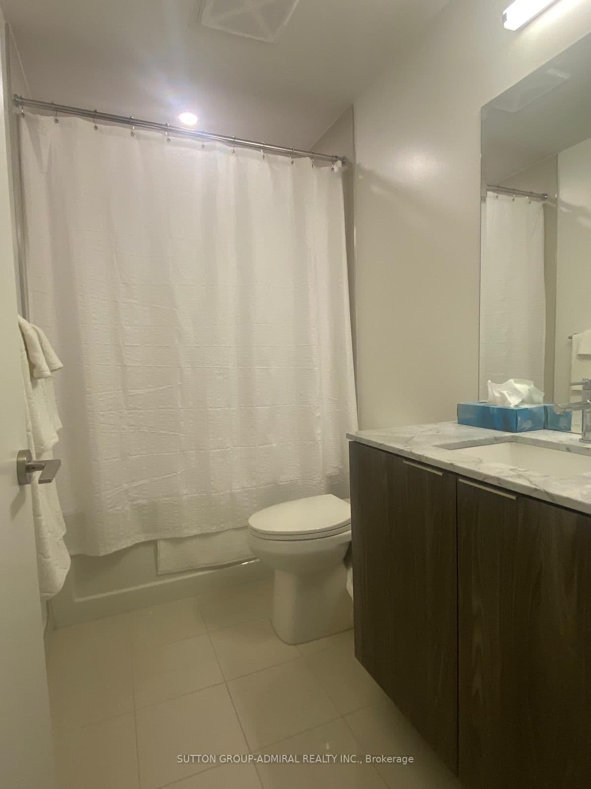 15 Queens Quay E, Unit 208 thumbnail 16