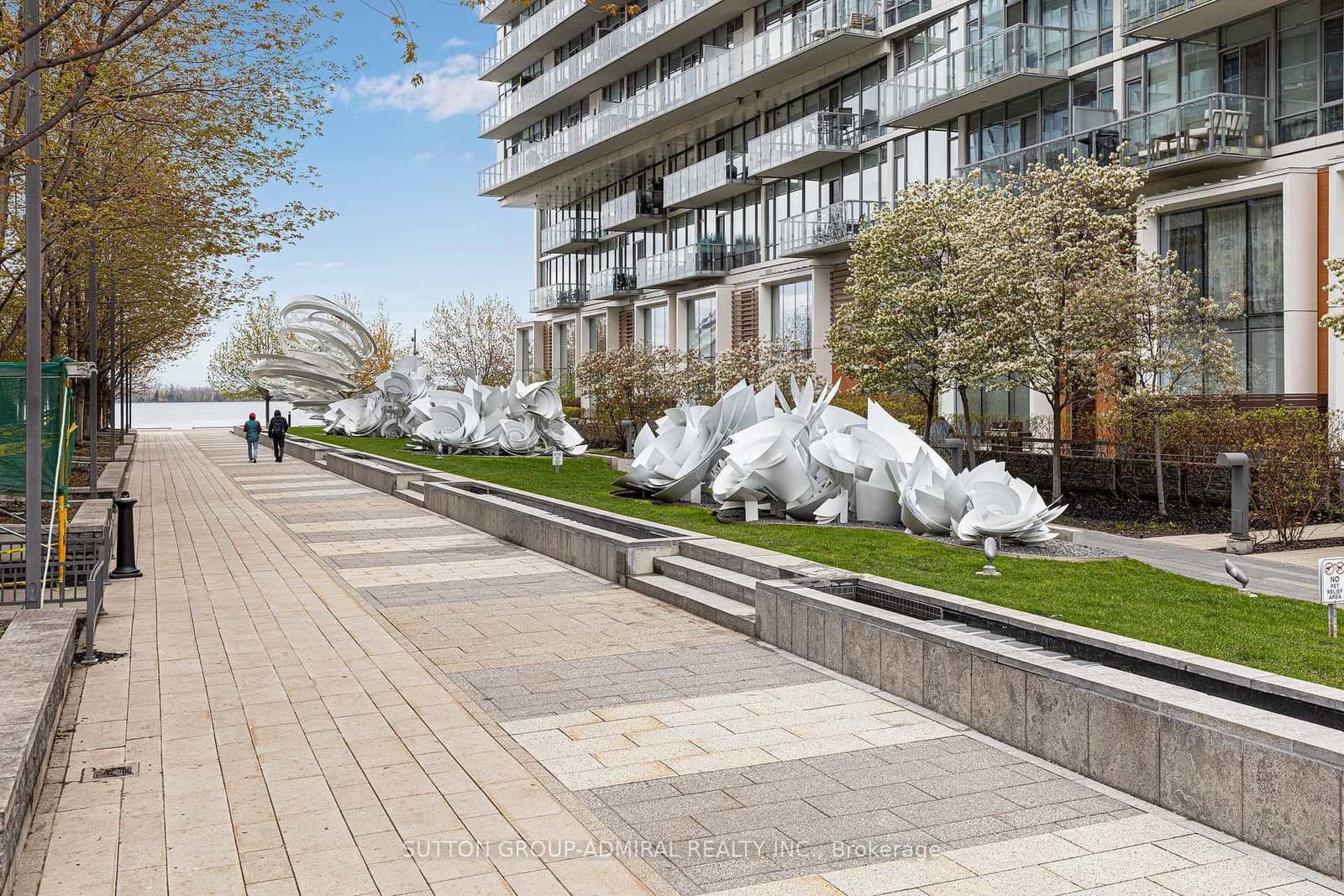 15 Queens Quay E, Unit 208 thumbnail 5