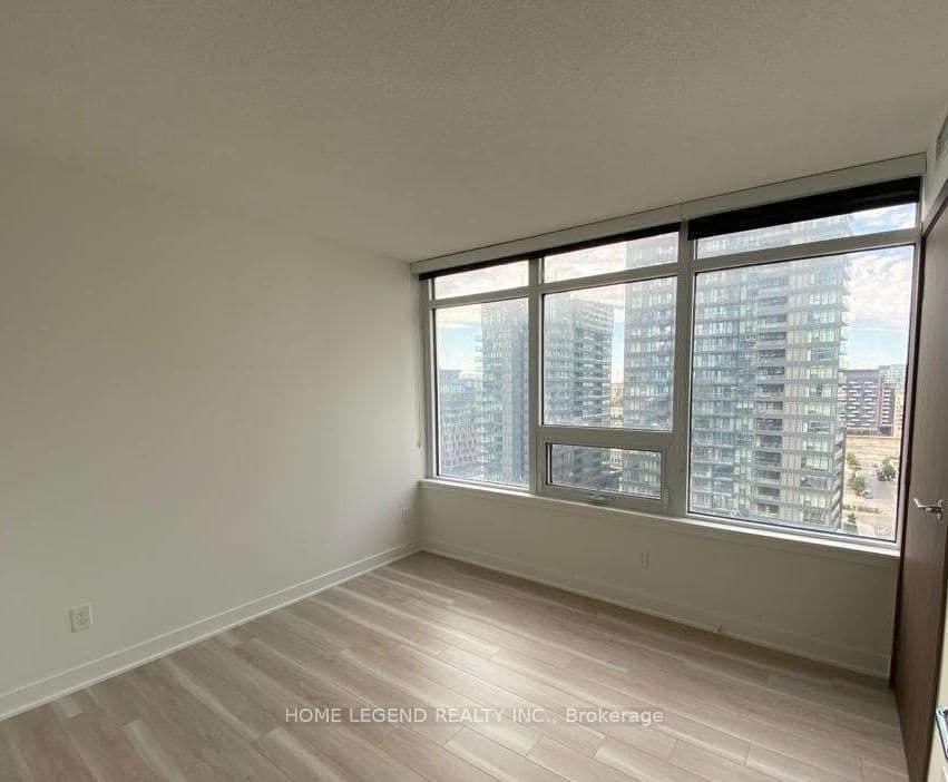17 Bathurst Street, Unit 710 thumbnail 4