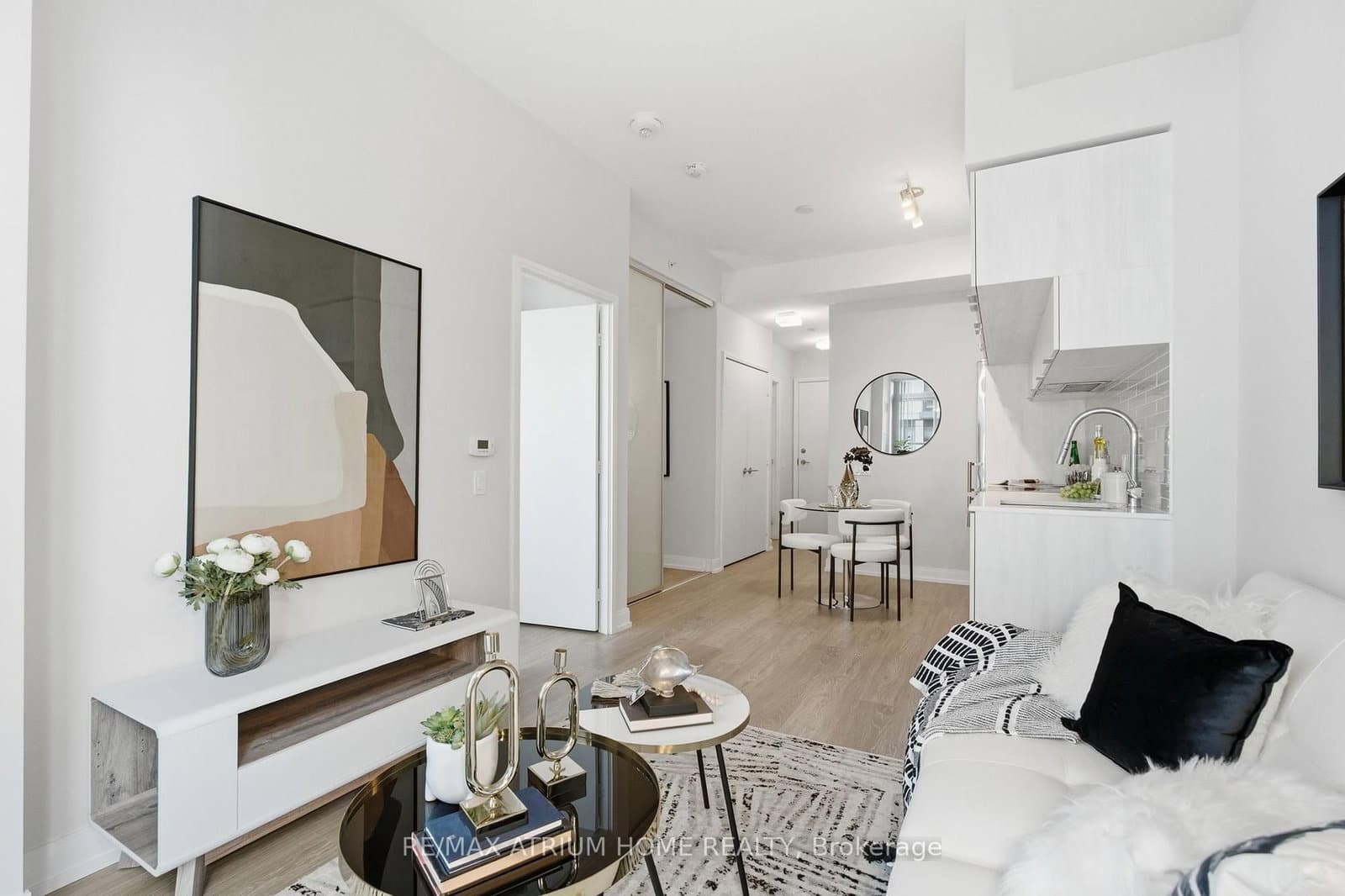181 Dundas Street E, Unit 3601 thumbnail 13