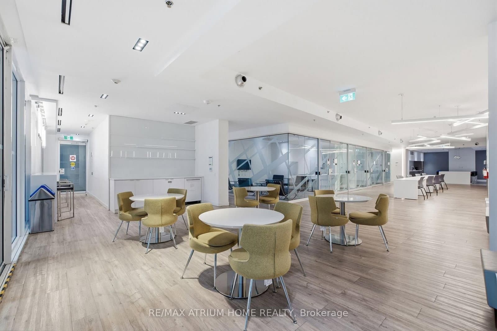 181 Dundas Street E, Unit 3601 thumbnail 26