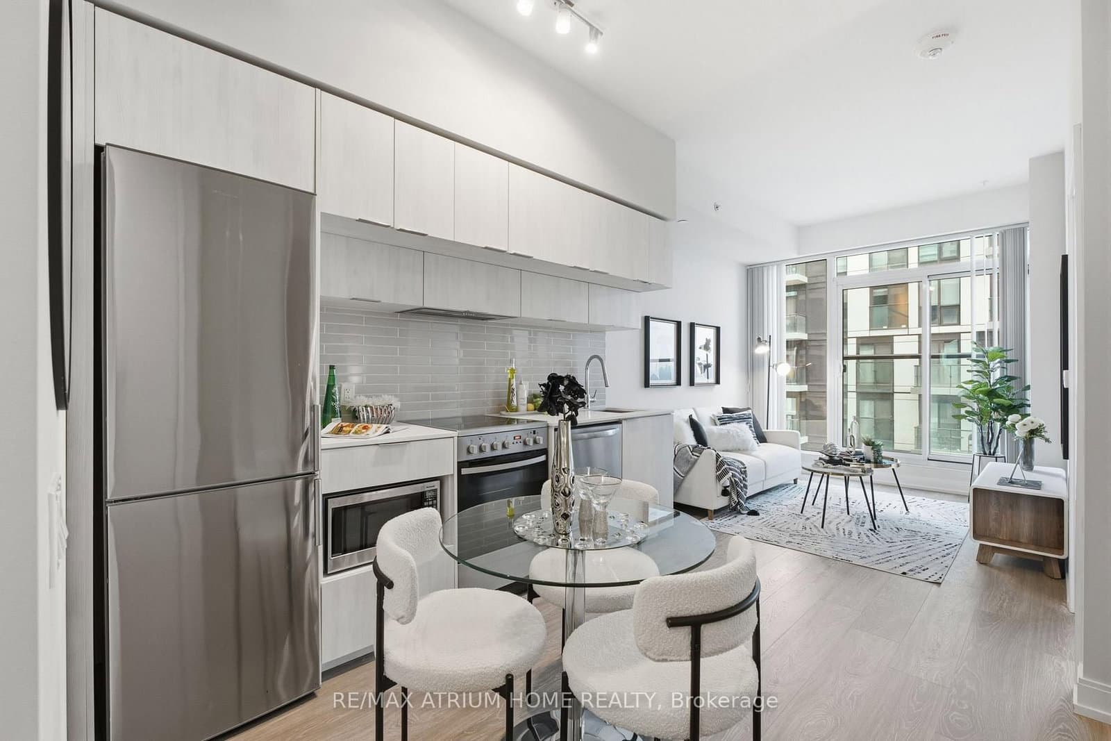 181 Dundas Street E, Unit 3601 thumbnail 7