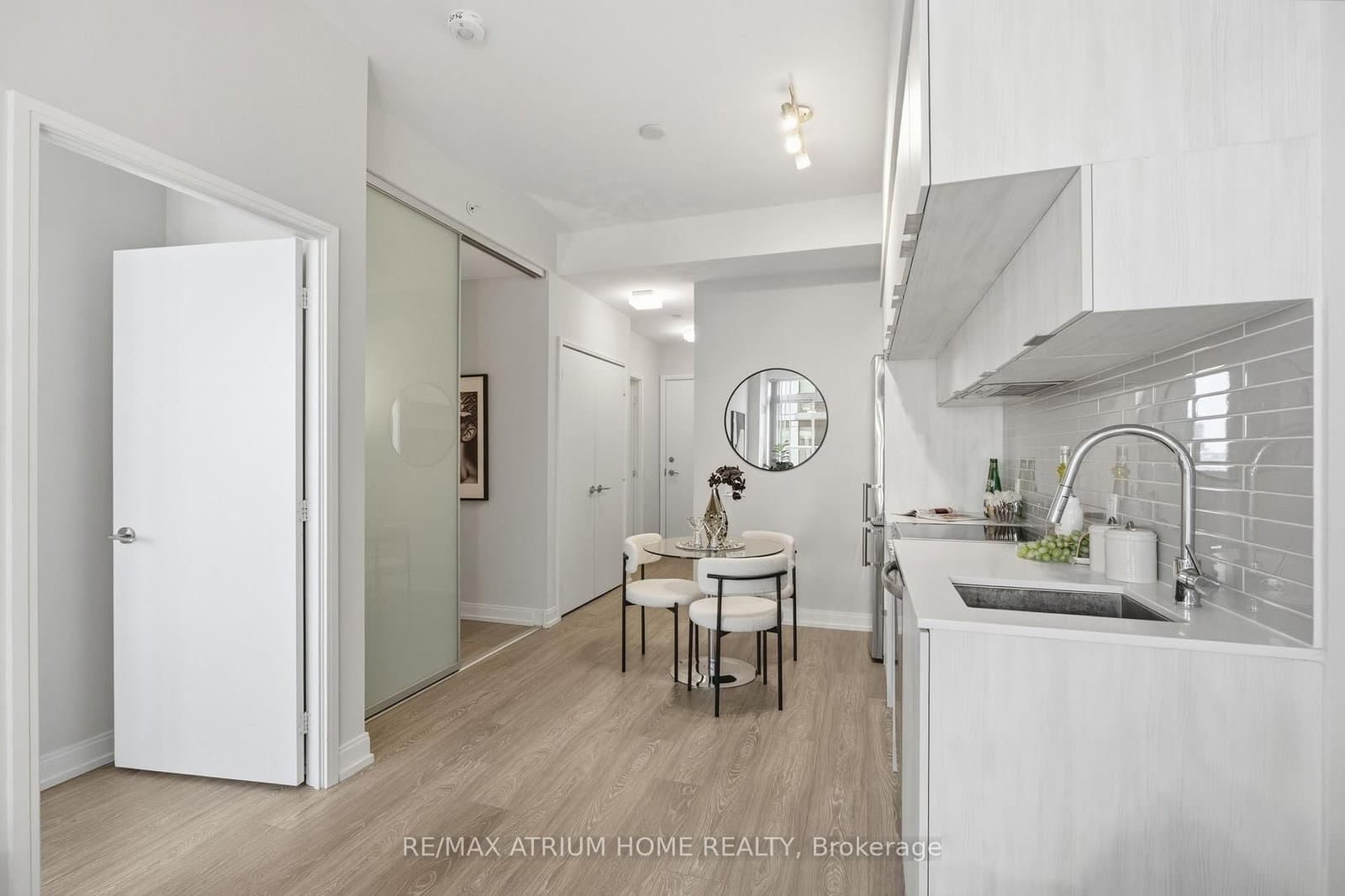 181 Dundas Street E, Unit 3601 thumbnail 8