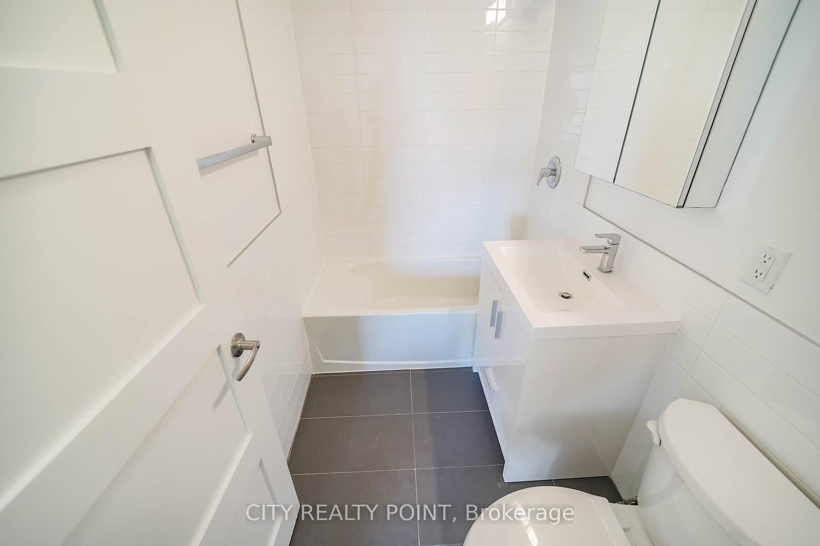 1545 Bathurst Street, Unit 202 thumbnail 12