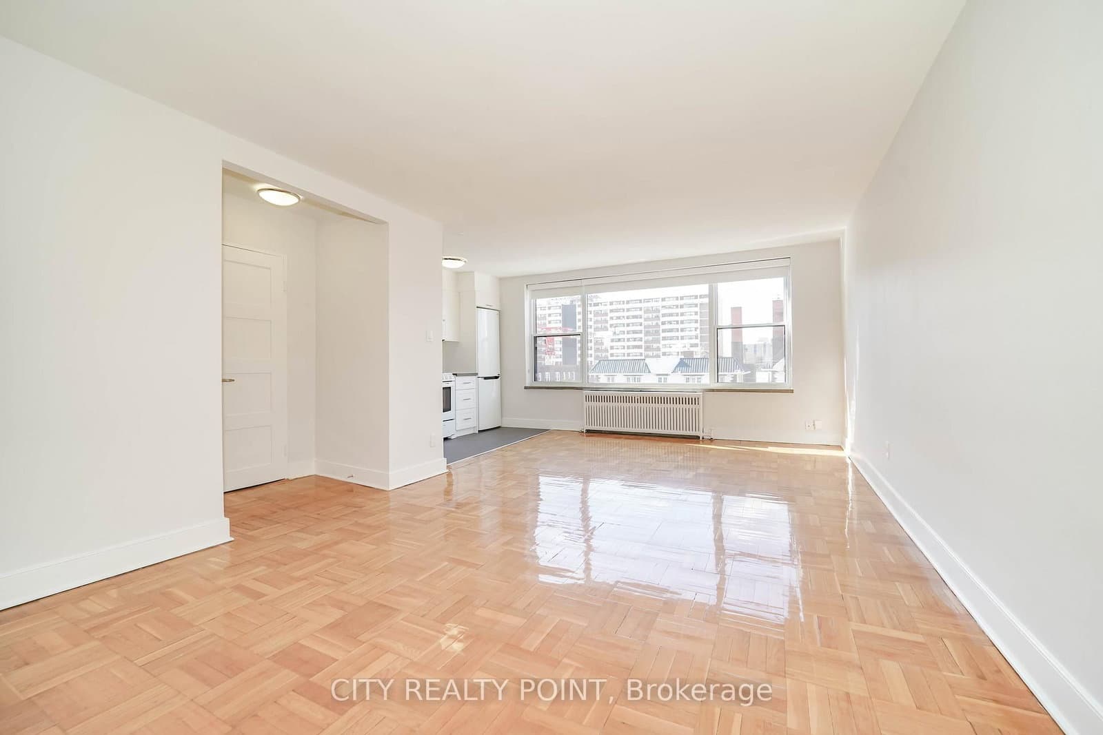 1545 Bathurst Street, Unit 202 thumbnail 3
