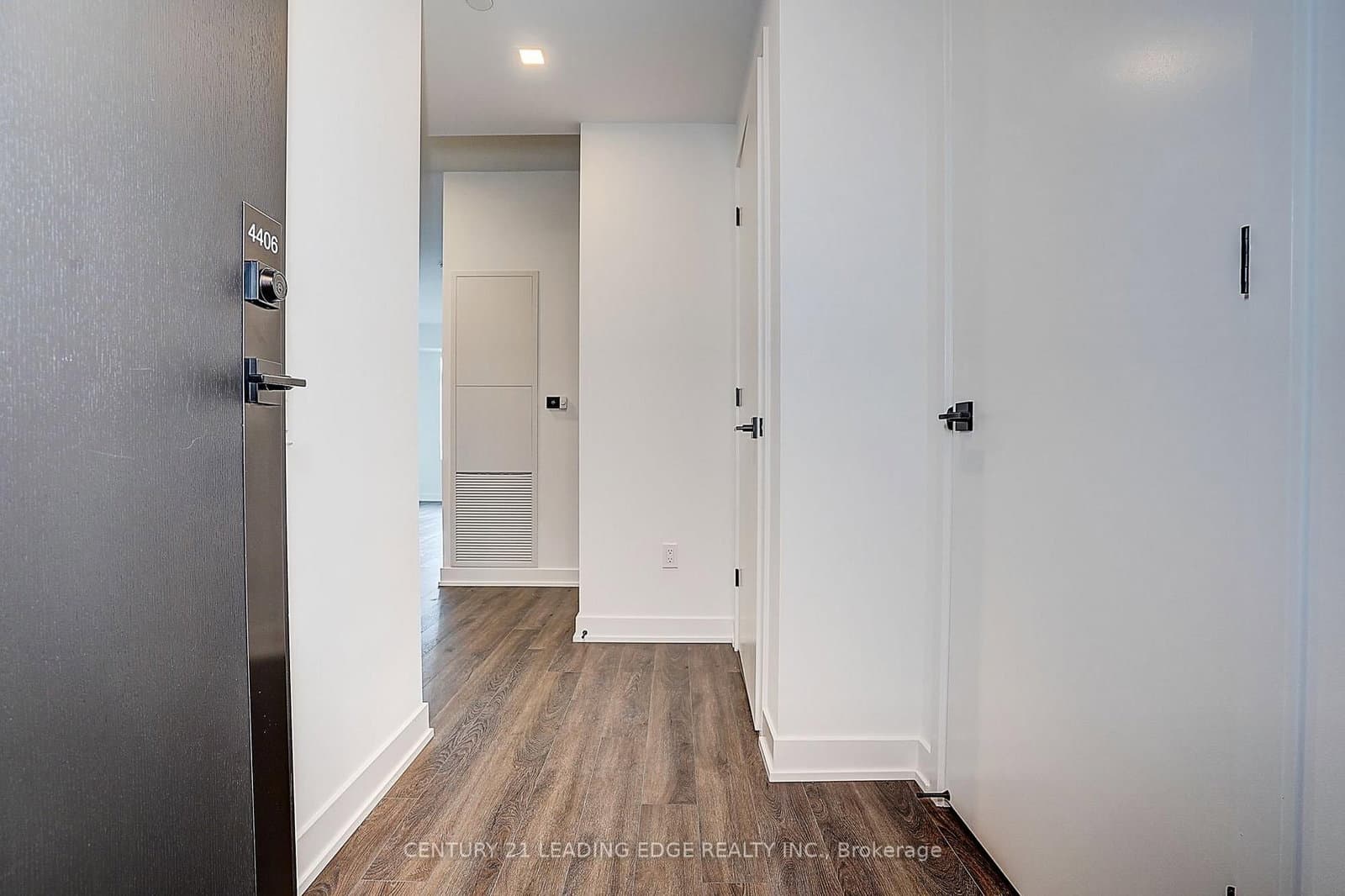 609 Sherbourne Street, Unit 4406 thumbnail 12