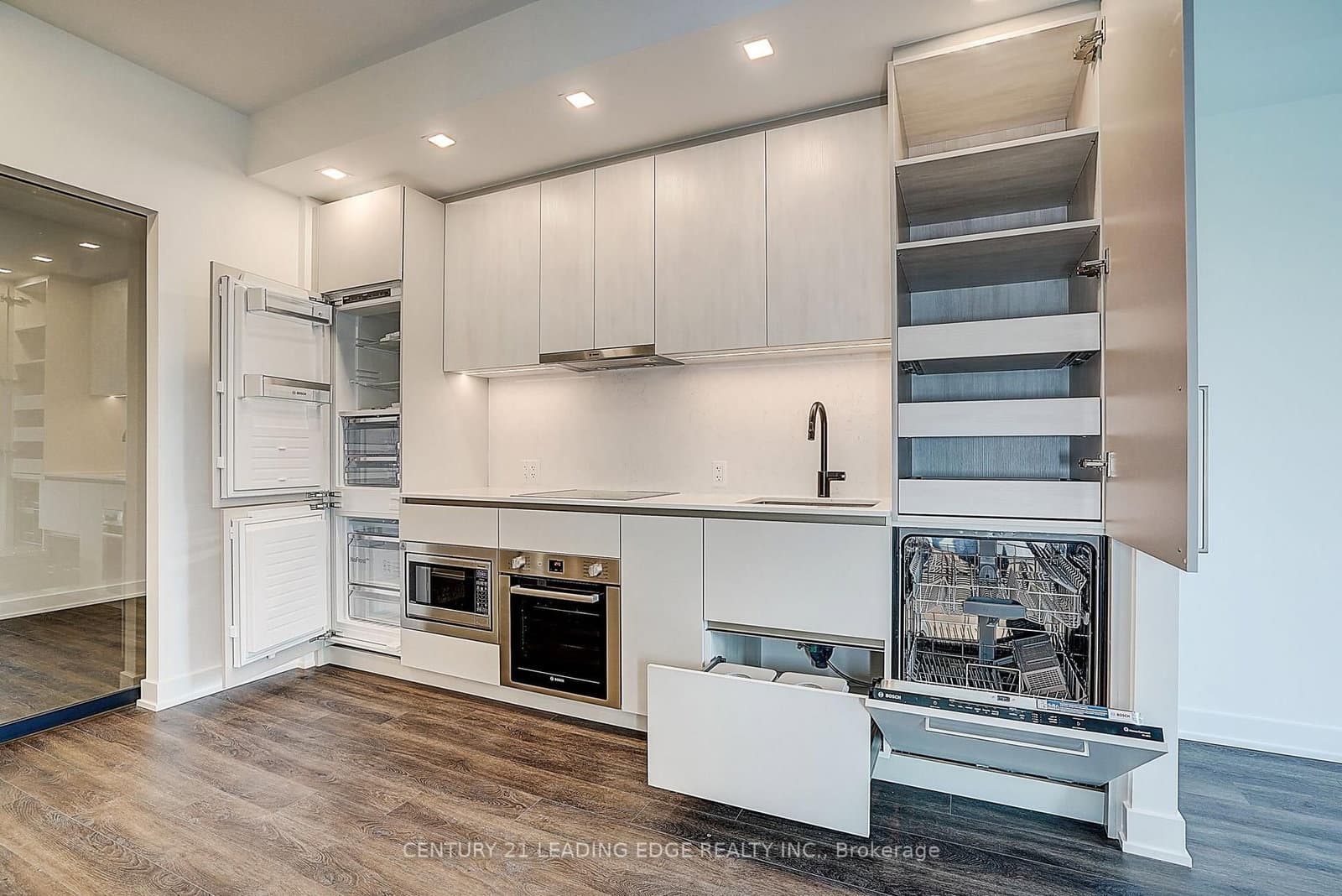 609 Sherbourne Street, Unit 4406 thumbnail 20