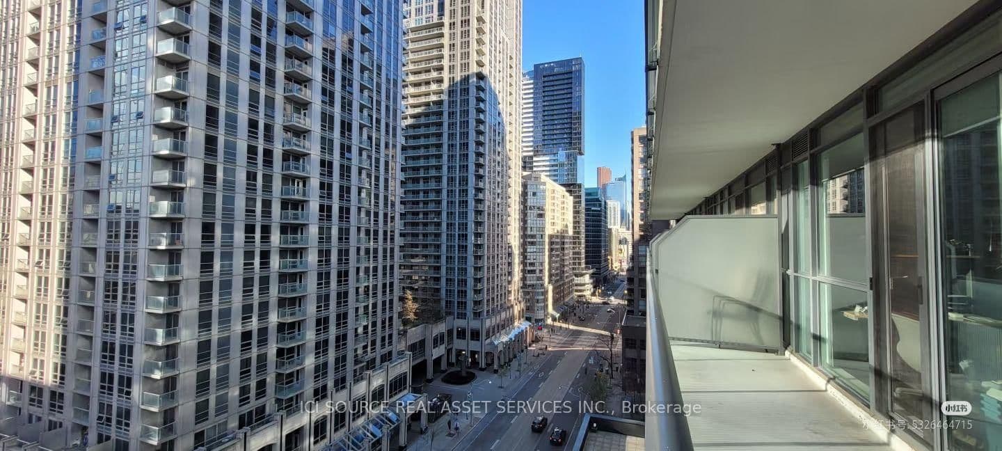 770 Bay Street, Unit 902 (shared unit) thumbnail 9