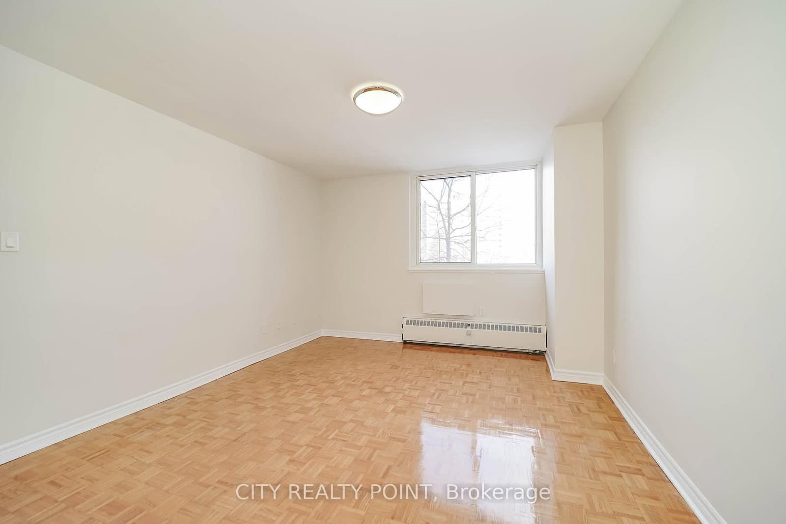 10 Shallmar Boulevard, Unit 202 thumbnail 12