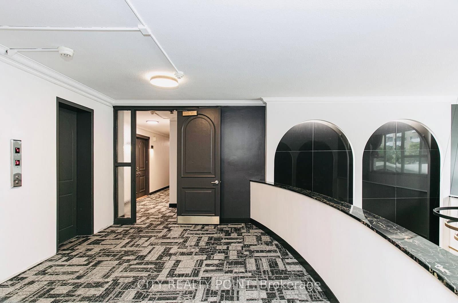 10 Shallmar Boulevard, Unit 202 thumbnail 24
