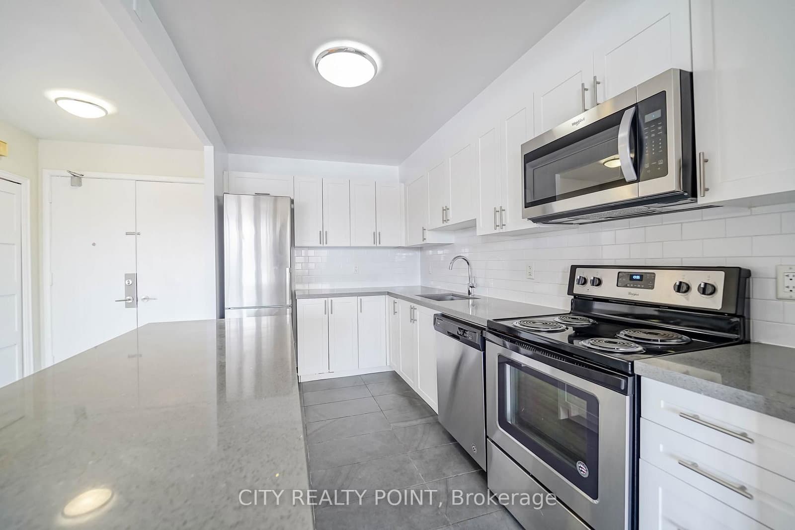 10 Shallmar Boulevard, Unit 202 thumbnail 8