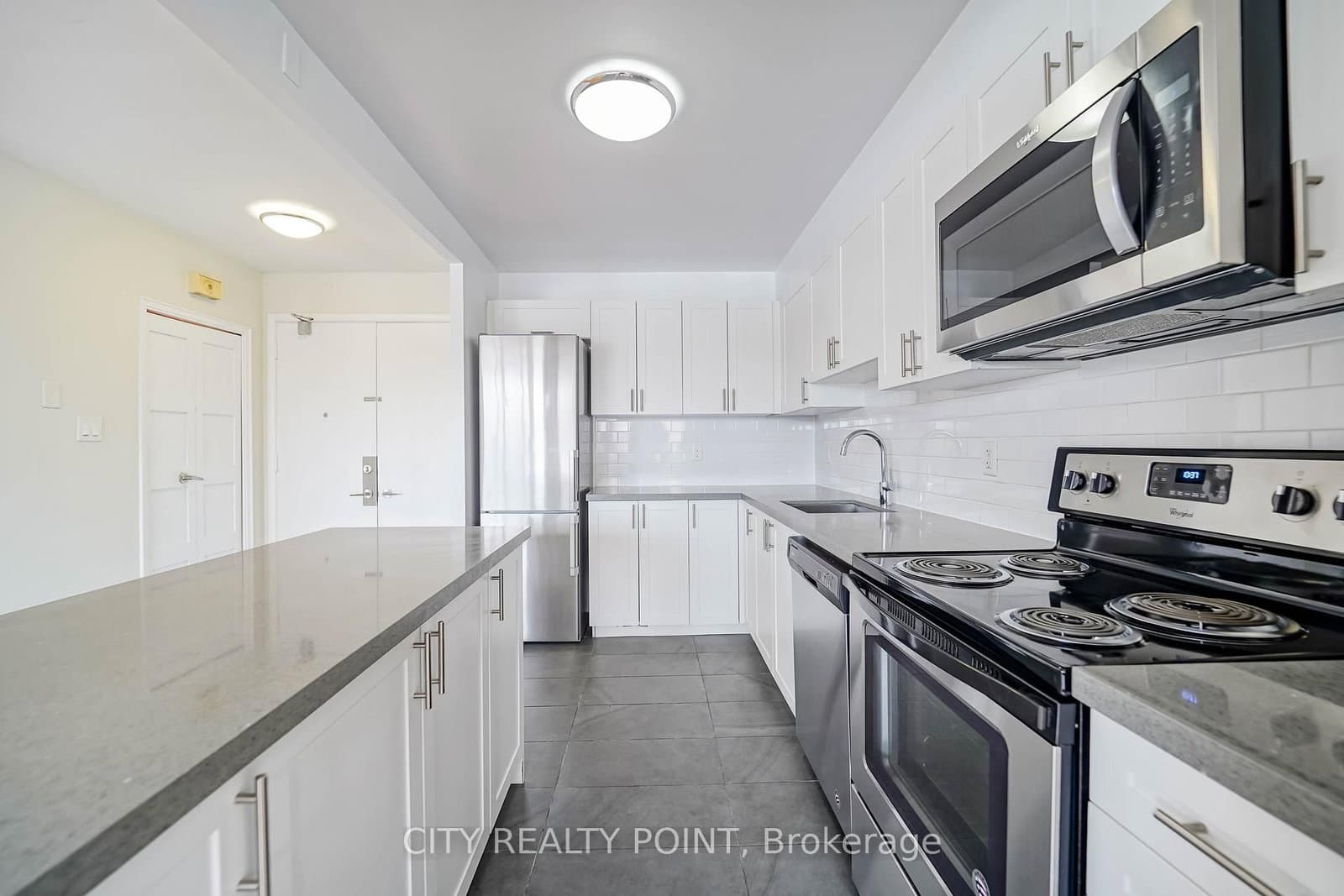 10 Shallmar Boulevard, Unit 202 thumbnail 9