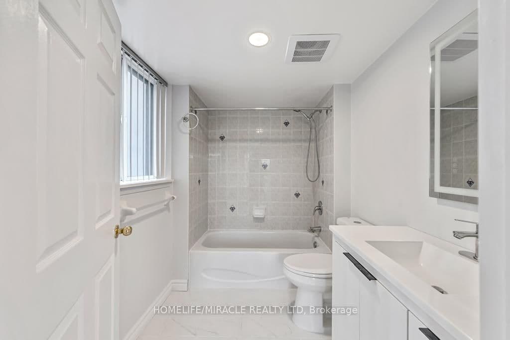 233 Beecroft Road, Unit 318 thumbnail 21