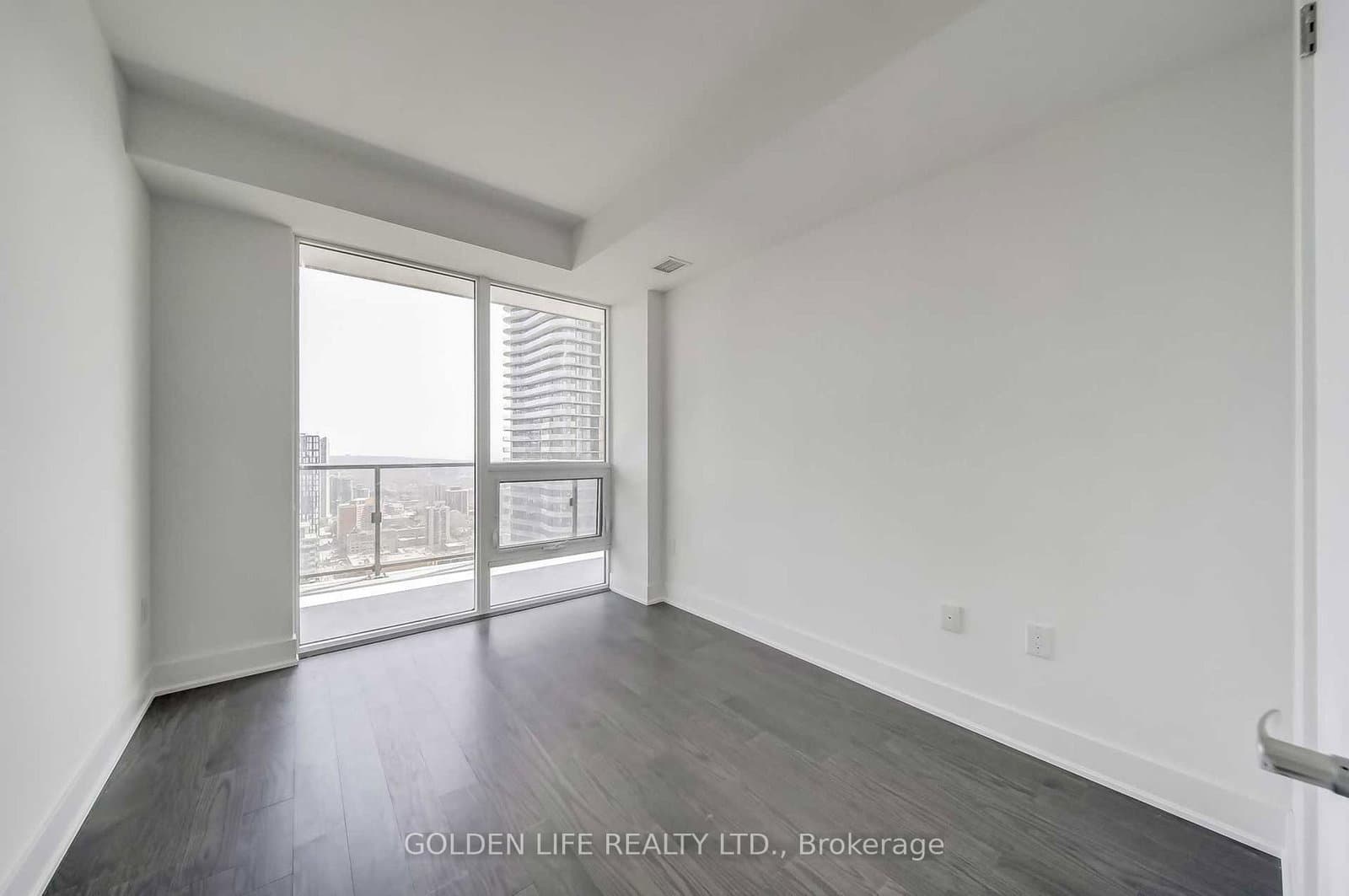 955 Bay Street, Unit 3802 thumbnail 17