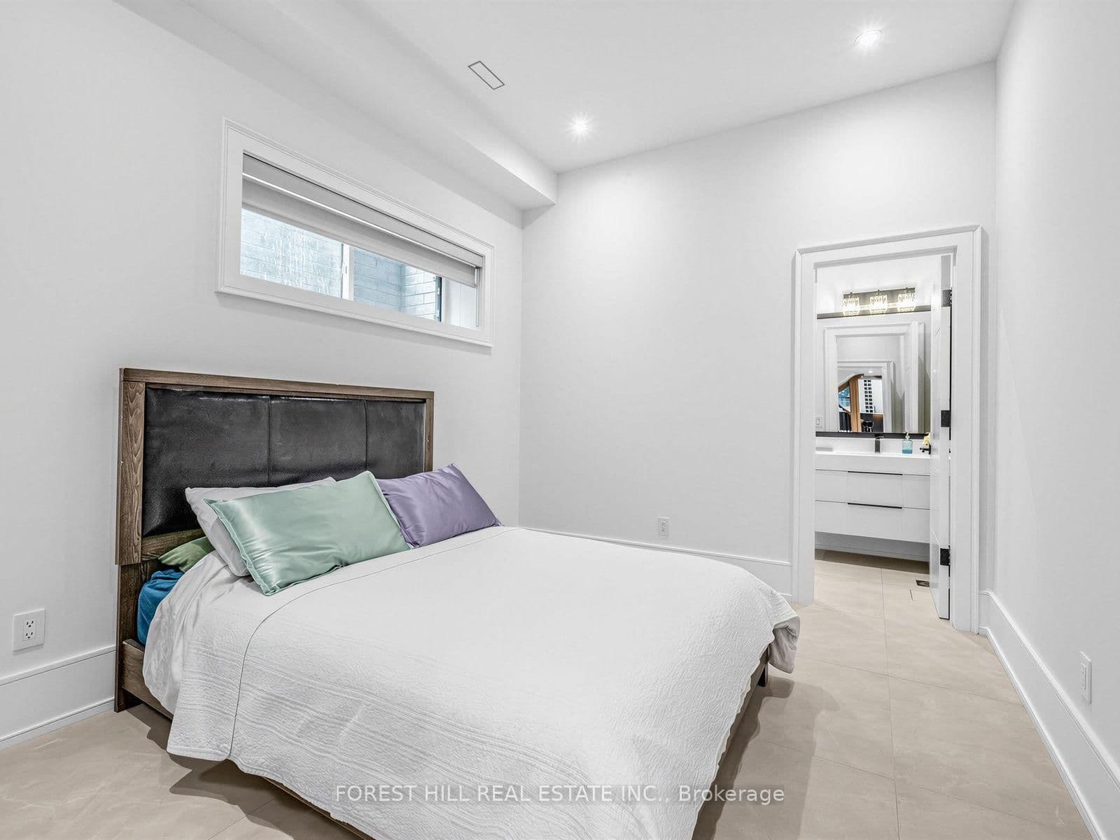 229 Florence Avenue thumbnail 47