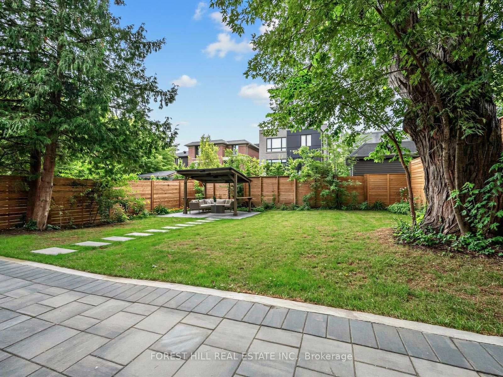 229 Florence Avenue thumbnail 49