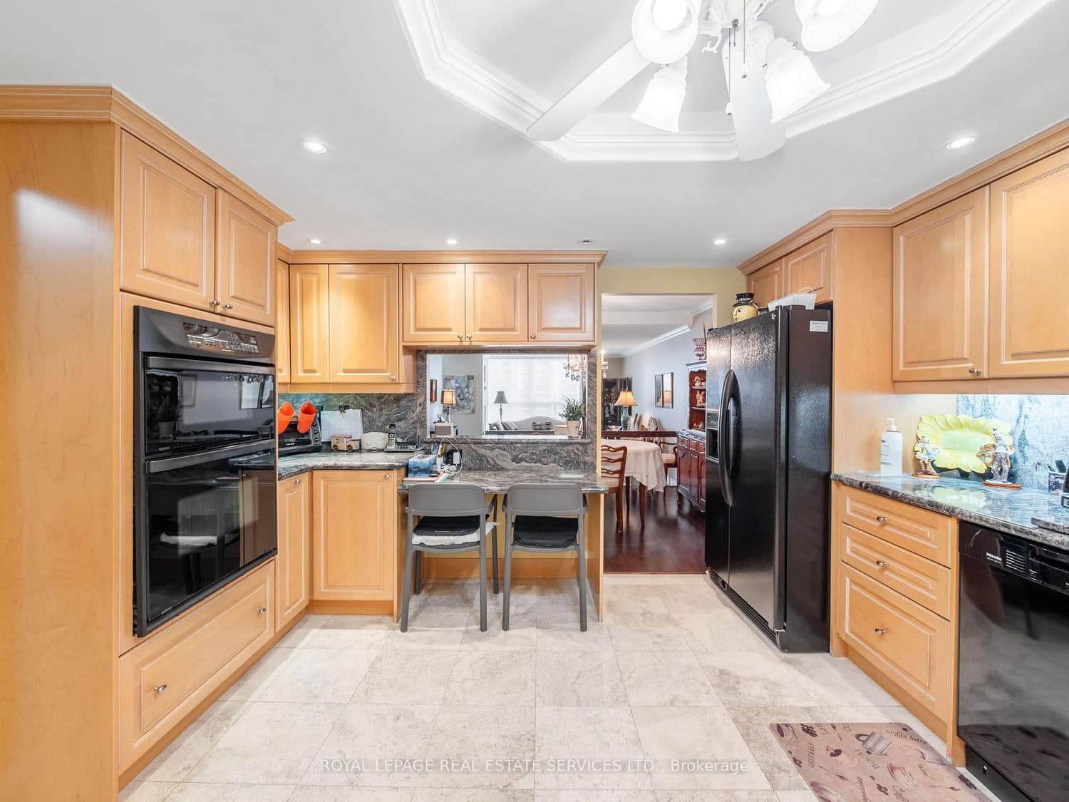 131 Beecroft Road, Unit 1404 thumbnail 8
