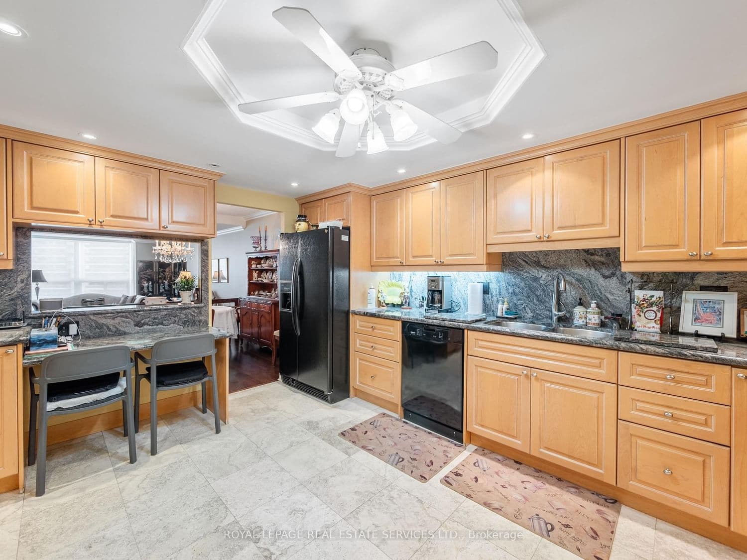131 Beecroft Road, Unit 1404 thumbnail 9