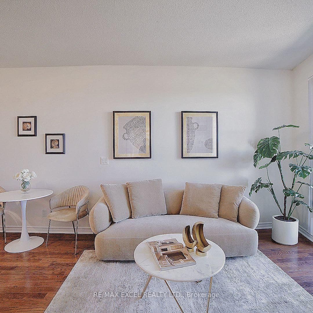 18 Holmes Avenue, Unit 2602 thumbnail 9