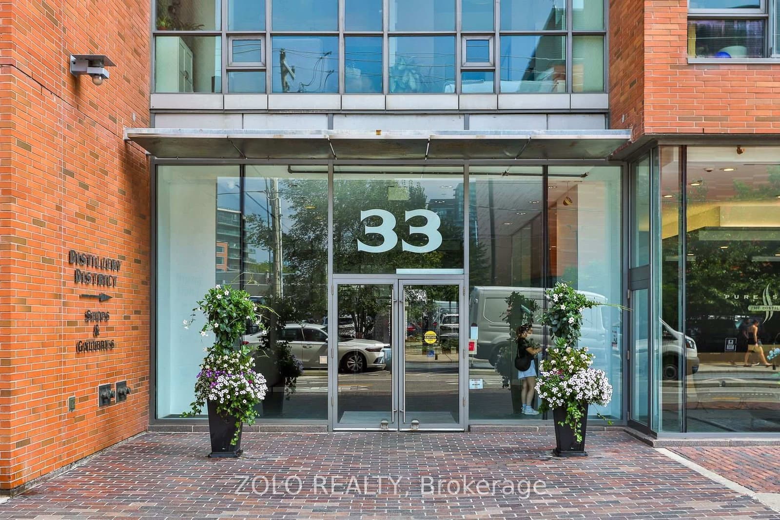 33 Mill Street, Unit 901 thumbnail 2