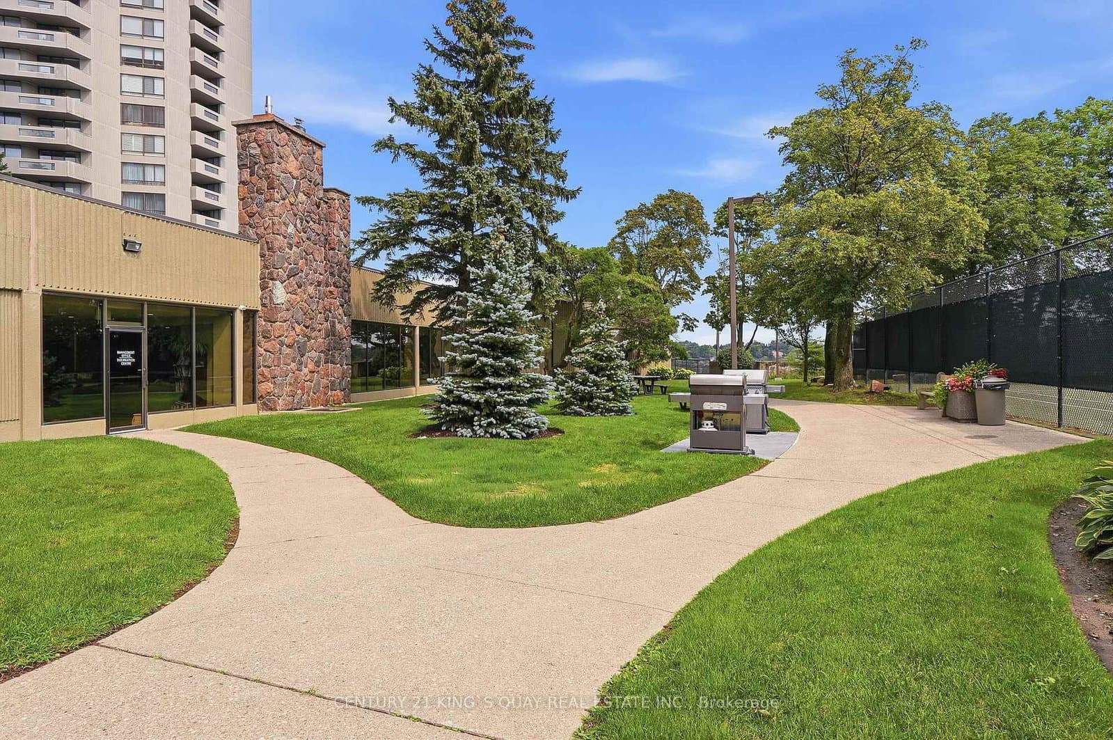 55 Skymark Drive, Unit 1908 thumbnail 35