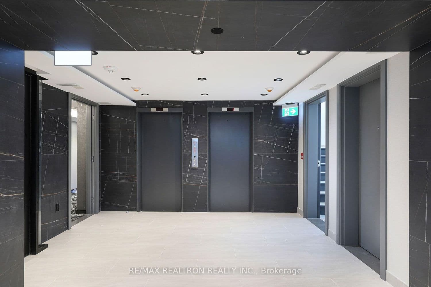 11 Walmer Road, Unit 301 thumbnail 14