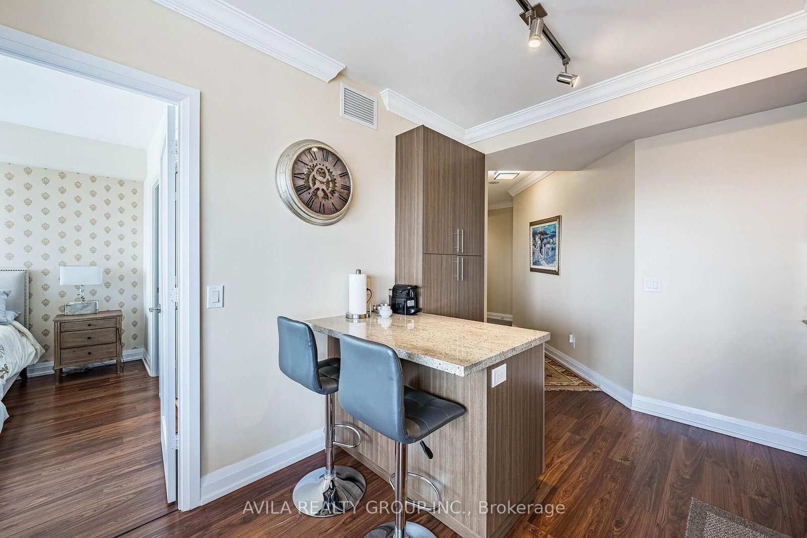 2 Anndale Drive, Unit 2708 thumbnail 8
