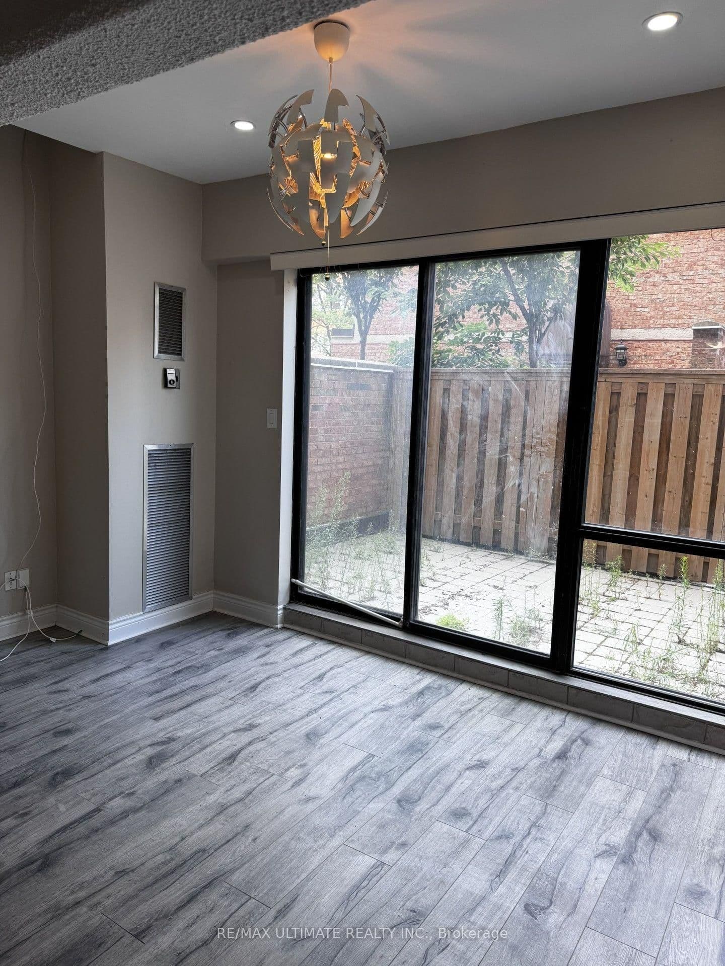 80 Saint Patrick Street, Unit 217 thumbnail 5