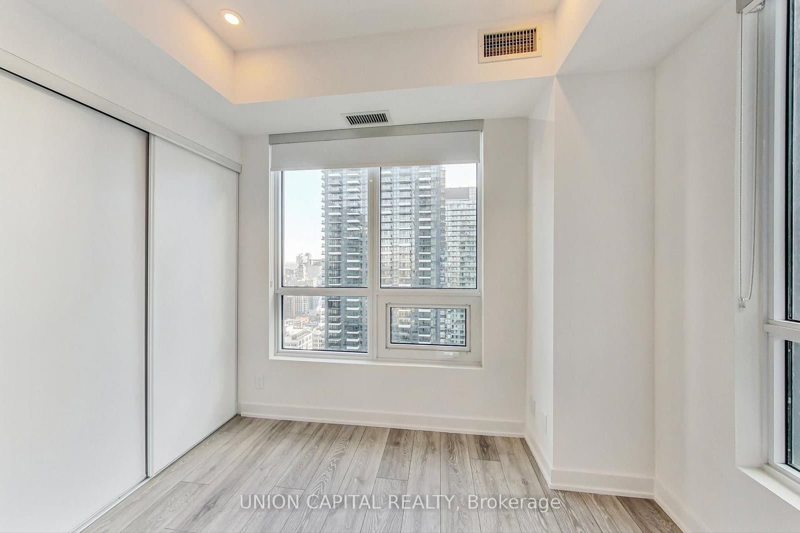 108 Peter Street, Unit 3305 thumbnail 11