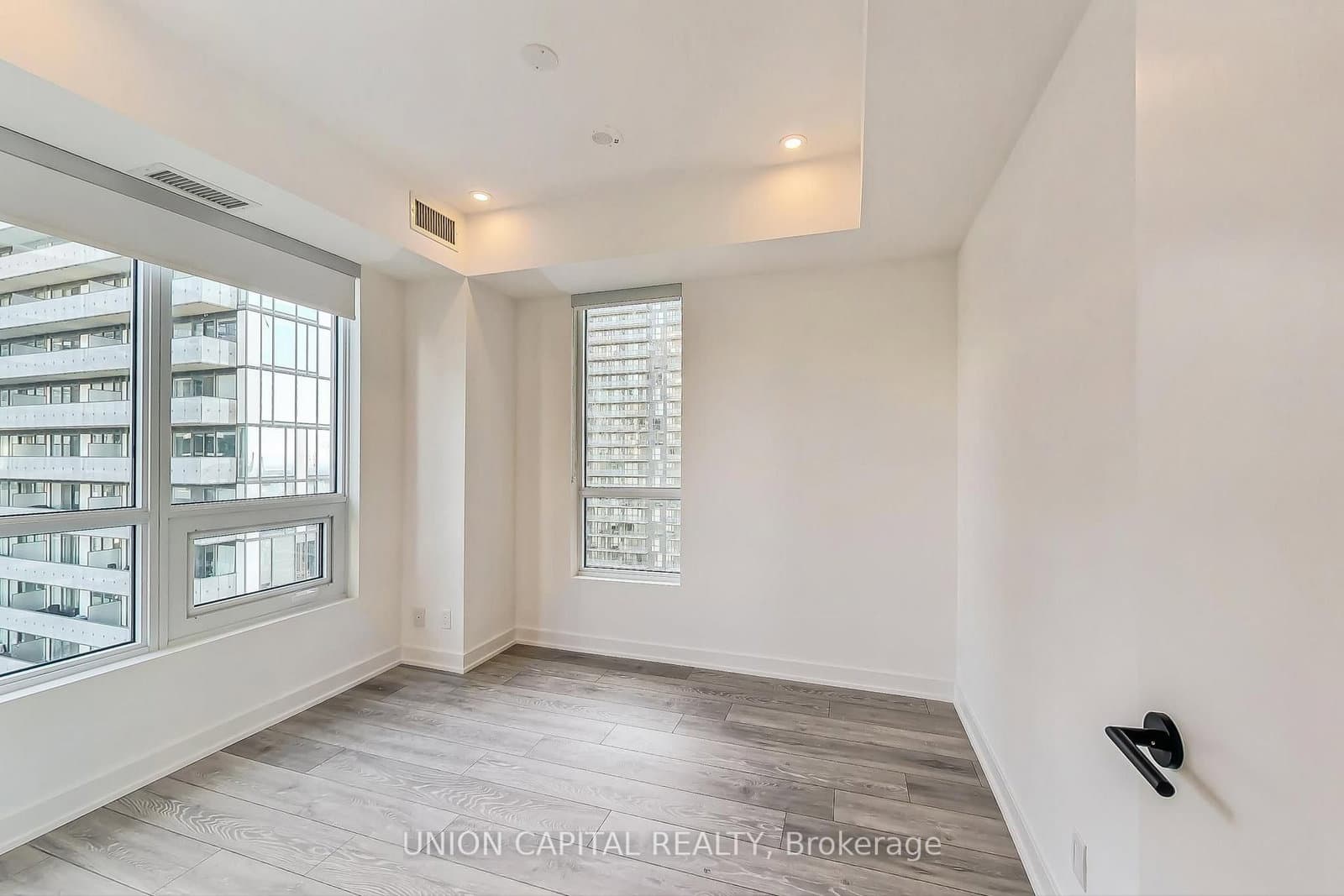 108 Peter Street, Unit 3305 thumbnail 12