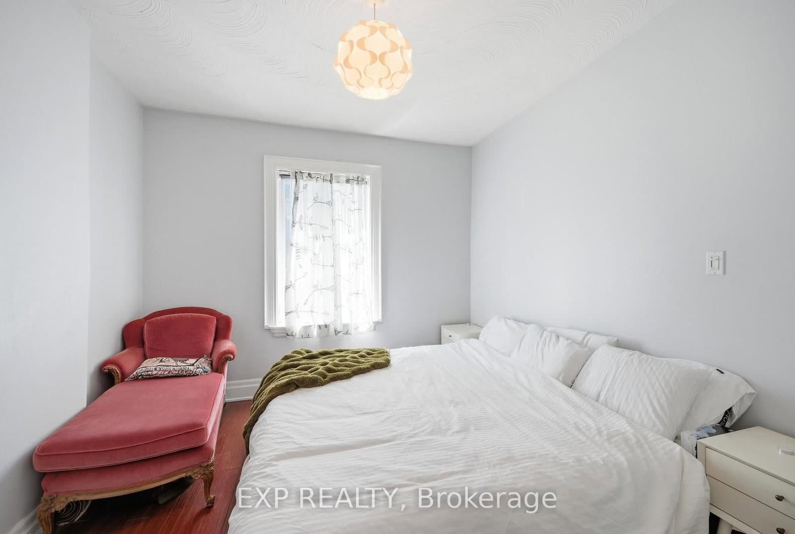 679 Ossington Avenue thumbnail 7