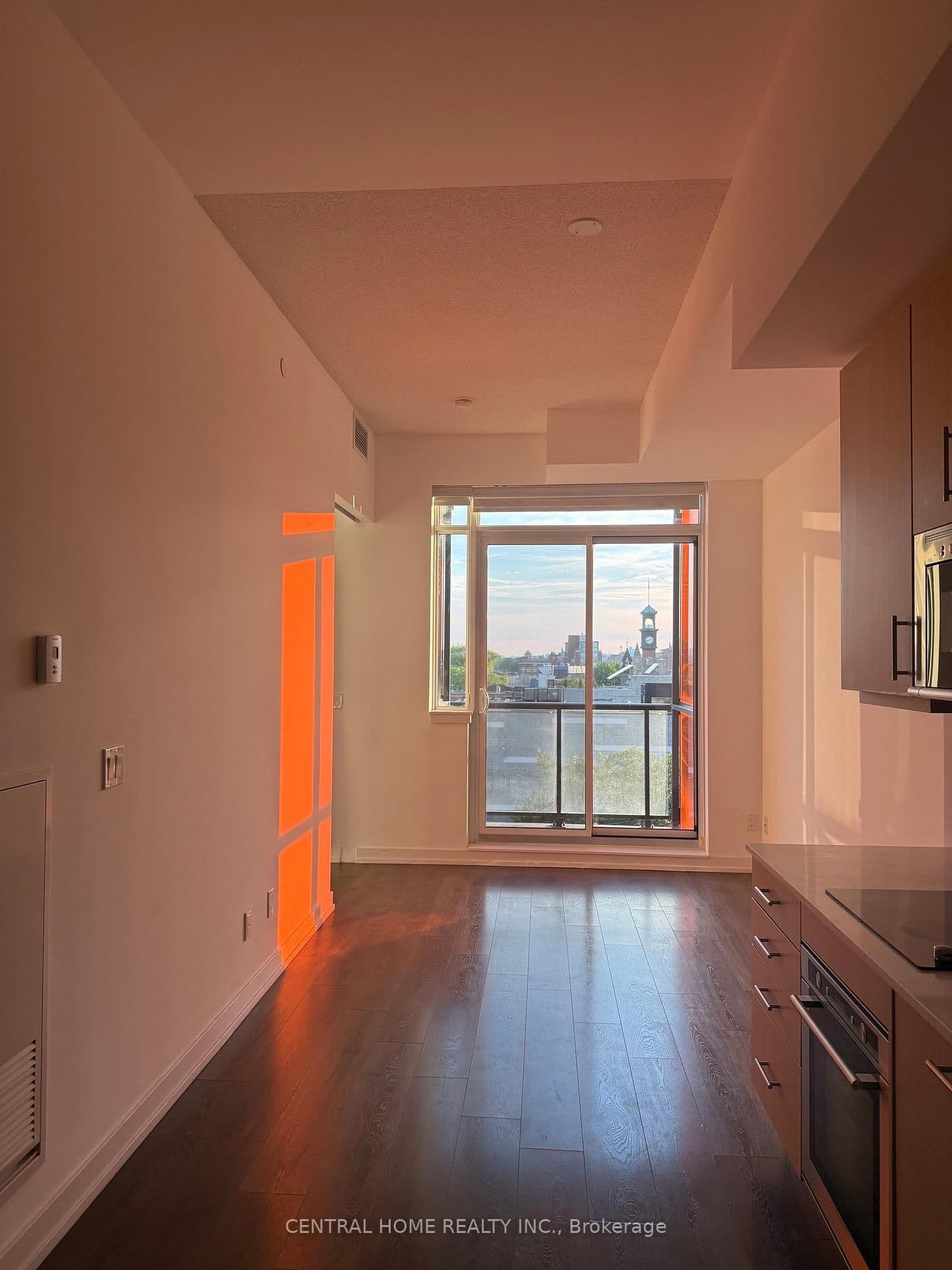297 College Street, Unit 718 thumbnail 10