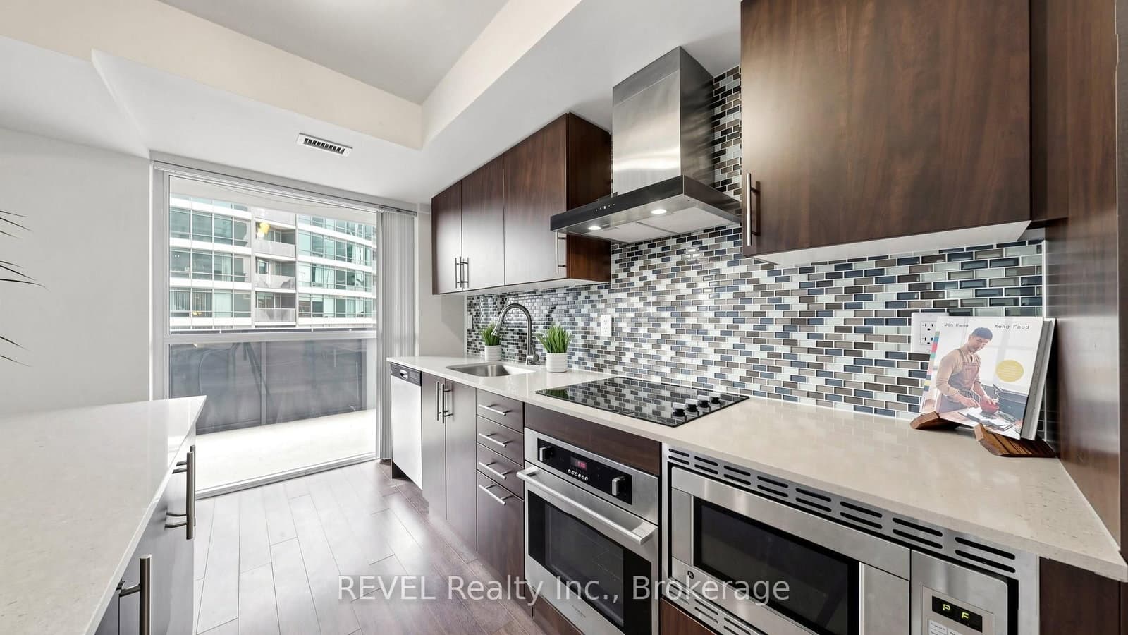 352 Front Street W, Unit 306 thumbnail 19