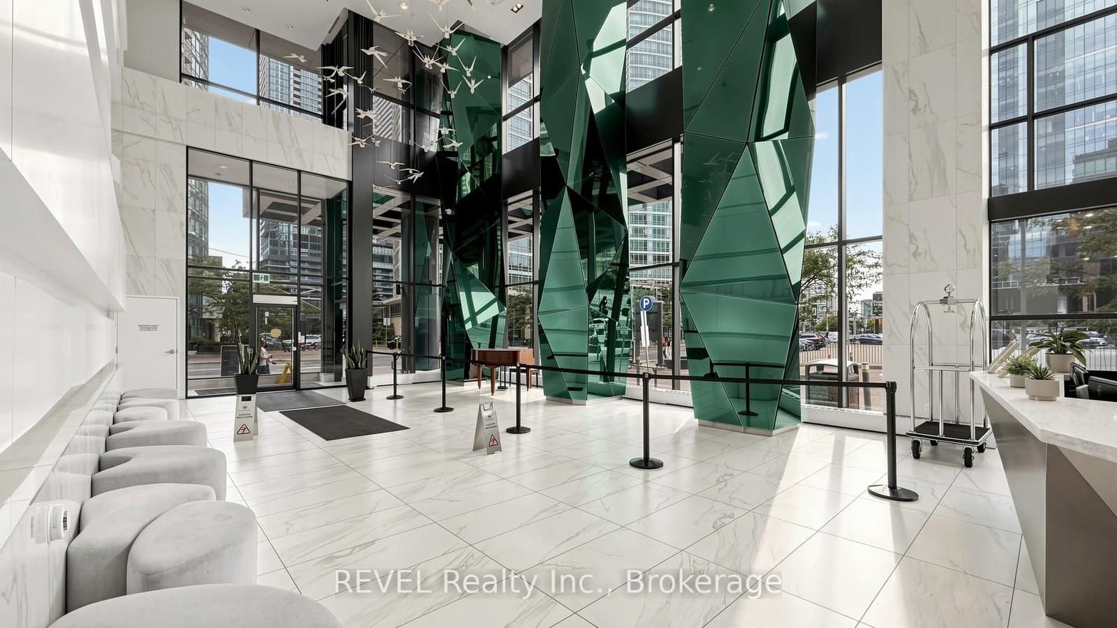 352 Front Street W, Unit 306 thumbnail 5