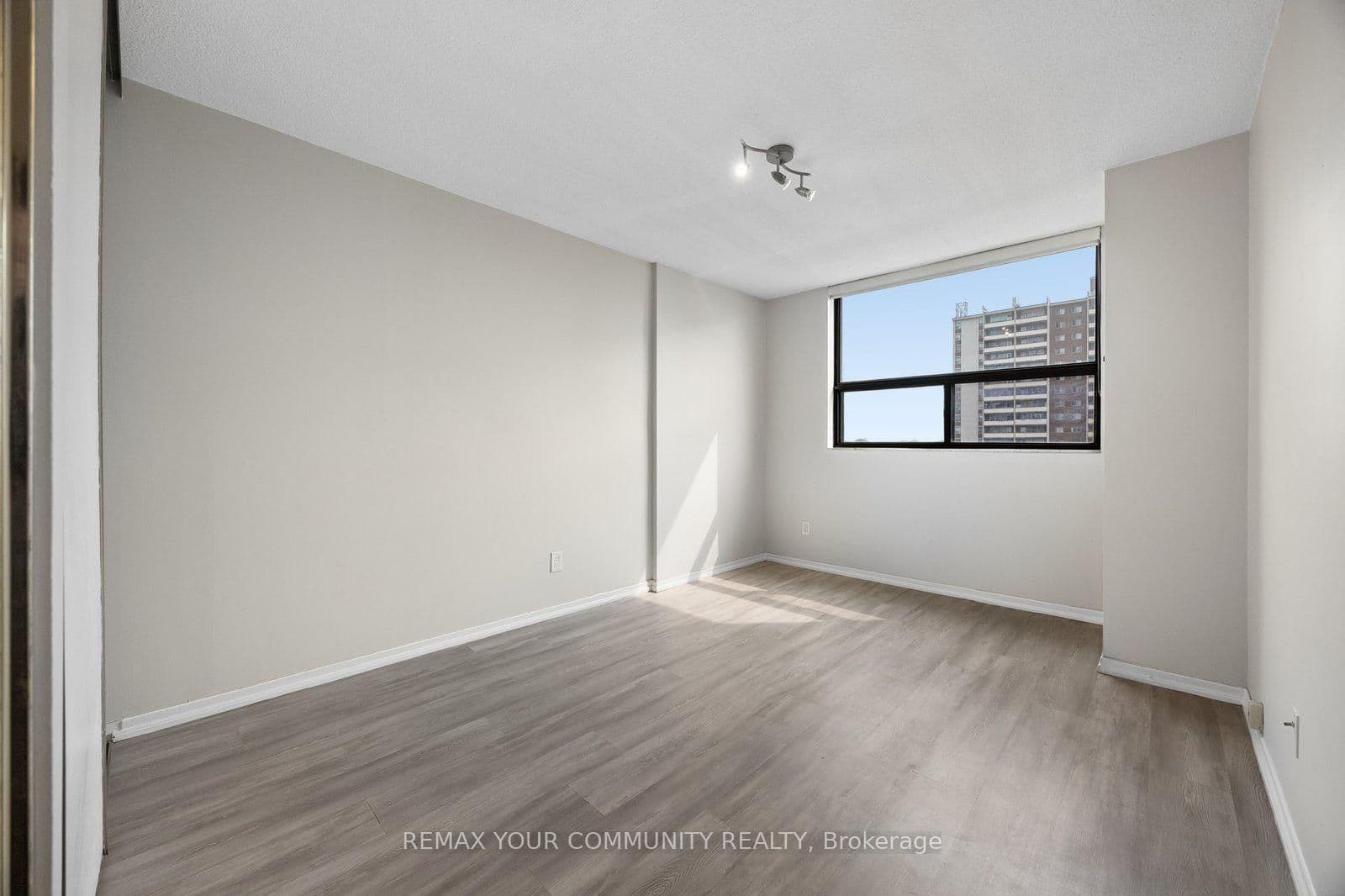 10 Tangreen Court, Unit 804 thumbnail 6