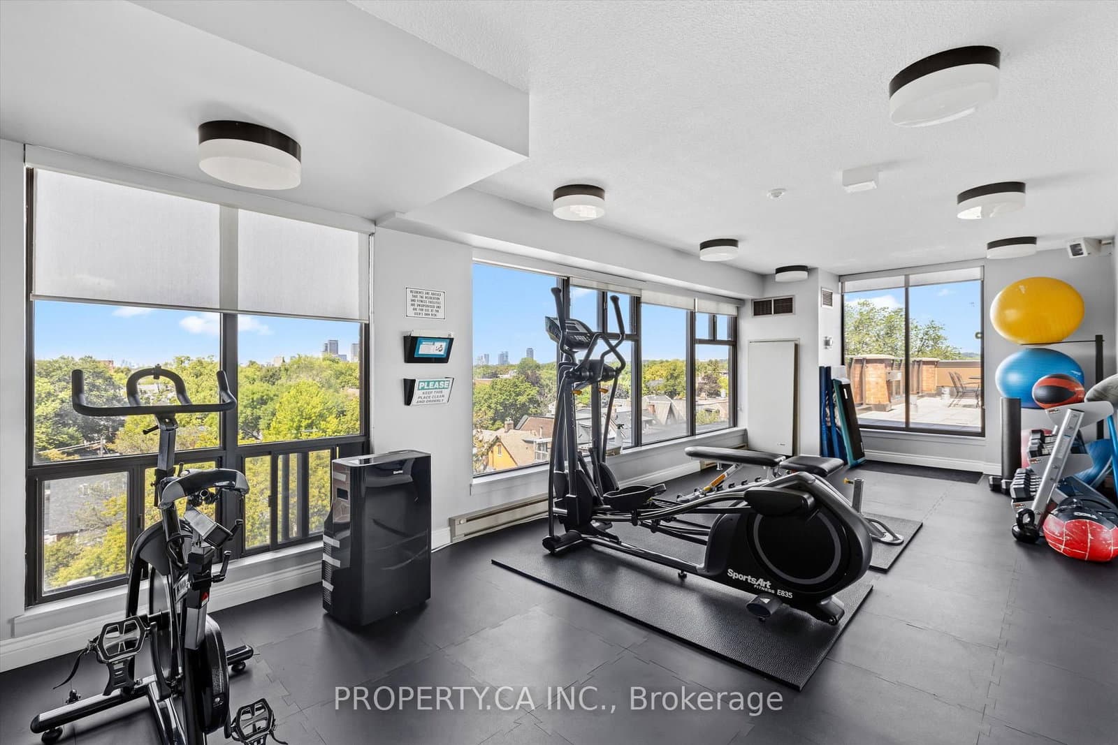 456 College Street, Unit 306 thumbnail 23