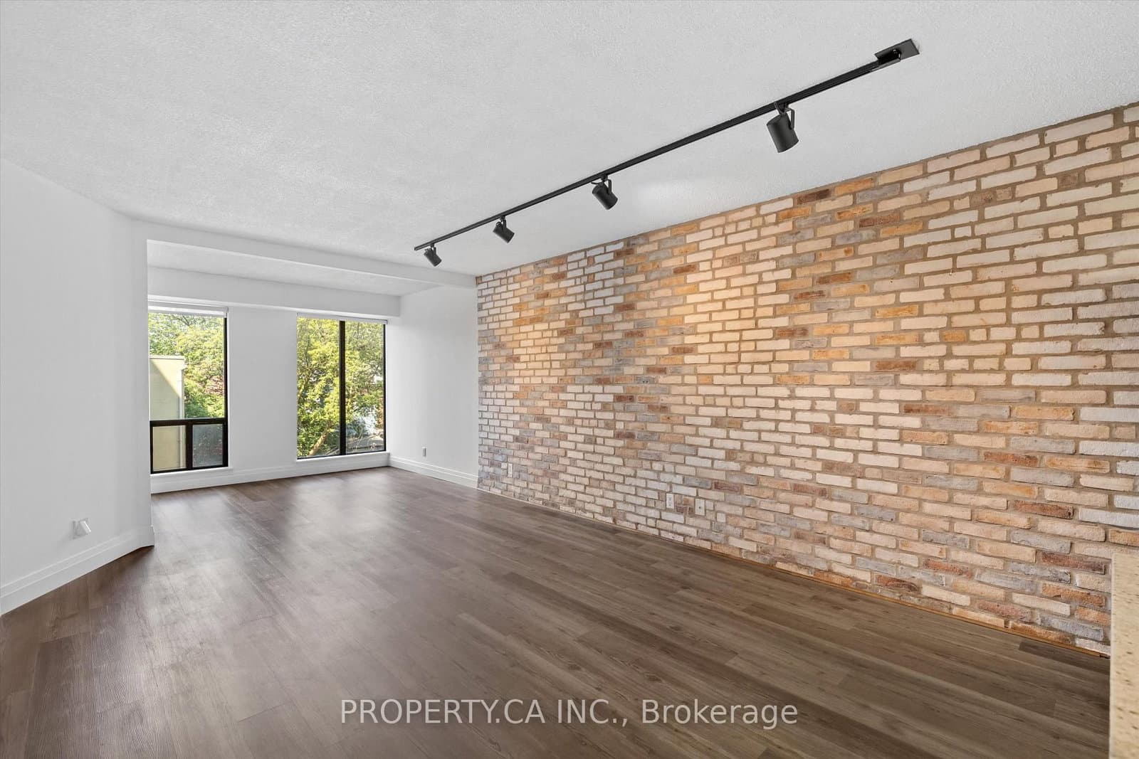 456 College Street, Unit 306 thumbnail 6
