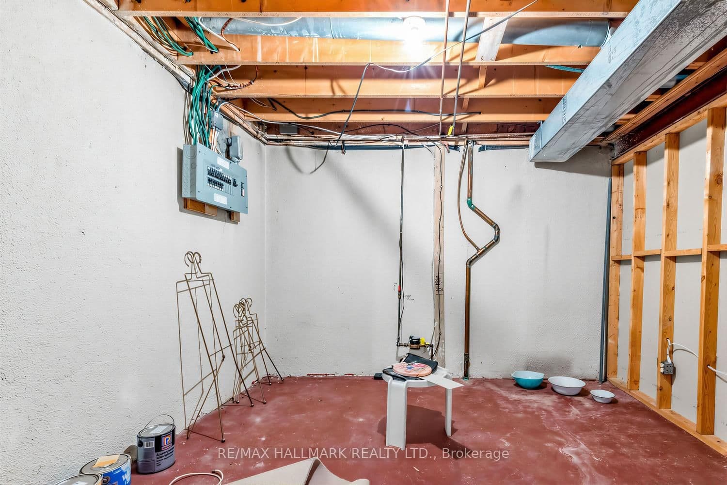 691 Conacher Drive thumbnail 31