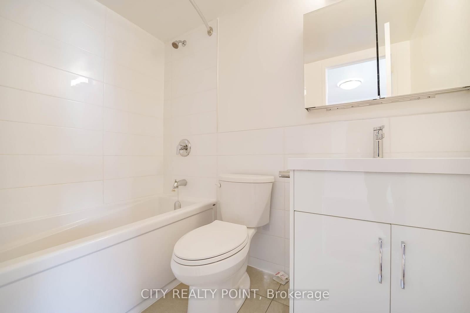 6200 Bathurst Street, Unit 310 thumbnail 17