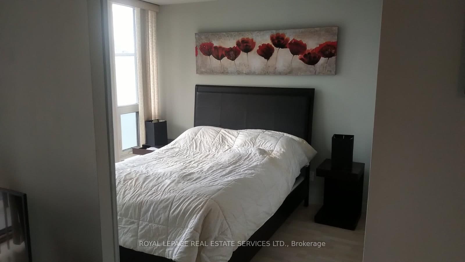 126 Simcoe Street, Unit 1609 thumbnail 6
