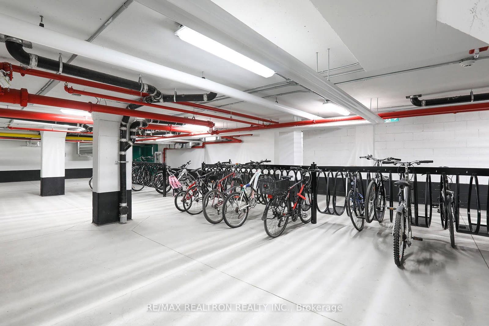 485 Huron Street, Unit 1203 thumbnail 13